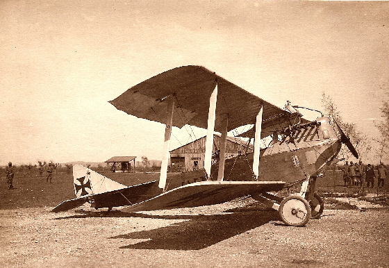 Aereo austriaco catturato - novembre 1915