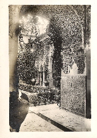 1936_Alcazar_Patio_Veseria