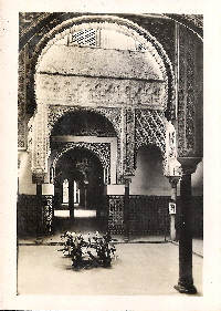 1936_Alcazar_Patio_de_las_Muecas