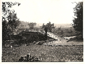 Puente bombardeado 