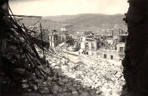 Pueblo bombardeado