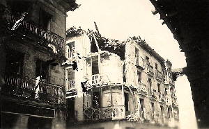 Pueblo bombardeado