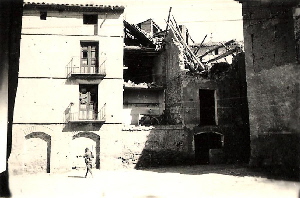 Pueblo bombardeado