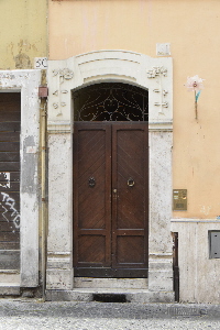 Borgo_Pio-Palazzo_al_n_51-Portone