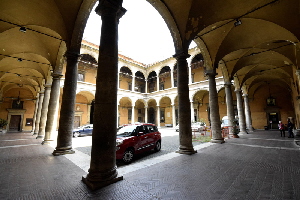 Borgo_S_Spirito-Palazzo_Commendatore-Cortile (7)