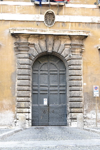 Borgo_S_Spirito-Palazzo_Commendatore-Portone (2)