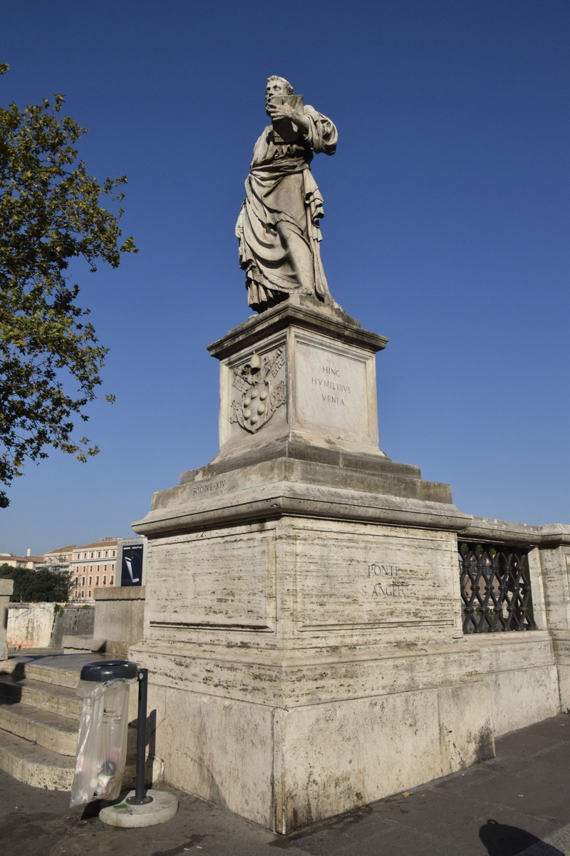 Ponte_S_Angelo-Statua_di_S_Pietro