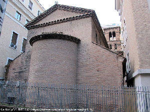 San_lorenzo_in_piscibus,_abside_02__Sailko [CC BY 3.0 (httpscreativecommons.orglicensesby3.0)