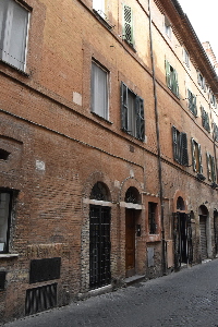 Vicolo_del_Farinone-Palazzo_al_n_18