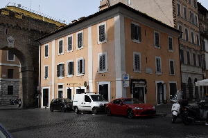 Via_di_Porta_Castello-Palazzo_al_n_7