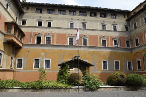 Borgo_S_Spirito-Palazzo_dei_Penitenzieri-Corte