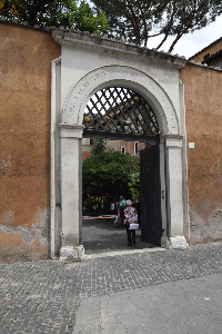 Borgo_S_Spirito-Palazzo_dei_Penitenzieri-Ingresso_posteriore