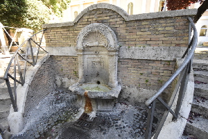 Piazza_delle_Vaschette-Fontana (4)