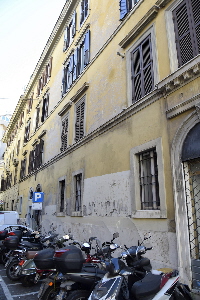 Via_dei_3_Pupazzi-Palazzo_al_n_15