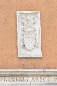 Via_della_Conciliazione-Palazzo_dei_Penitenzieri_al_n_33-Stemma