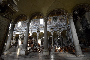 Piazza_Aracoeli-Chiesa_omonima-Lato_sinistro