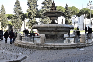 Piazza_Aracoeli-Fontana