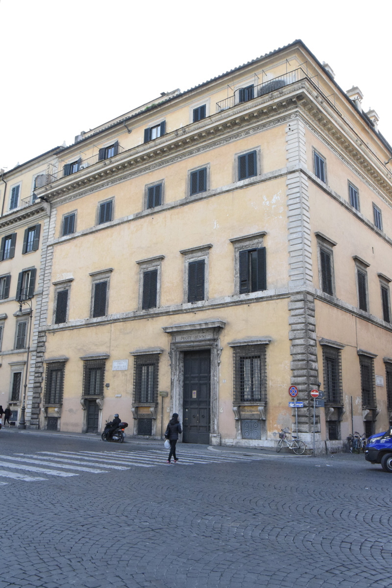 Piazza_Aracoeli-Palazzo_Pecci_al_n_3 (2)