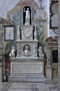 Piazza_dell_Aracoeli-Chiesa_omonima-Monumanto_Ludovico_Grato-1531