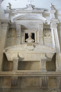 Piazza_dell_Aracoeli-Chiesa_omonima-Monumento_Francesco_Braccio-1544