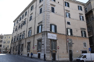 Via_di_S_Venanzio-Palazzo_Muti_Bussi_al_n_23