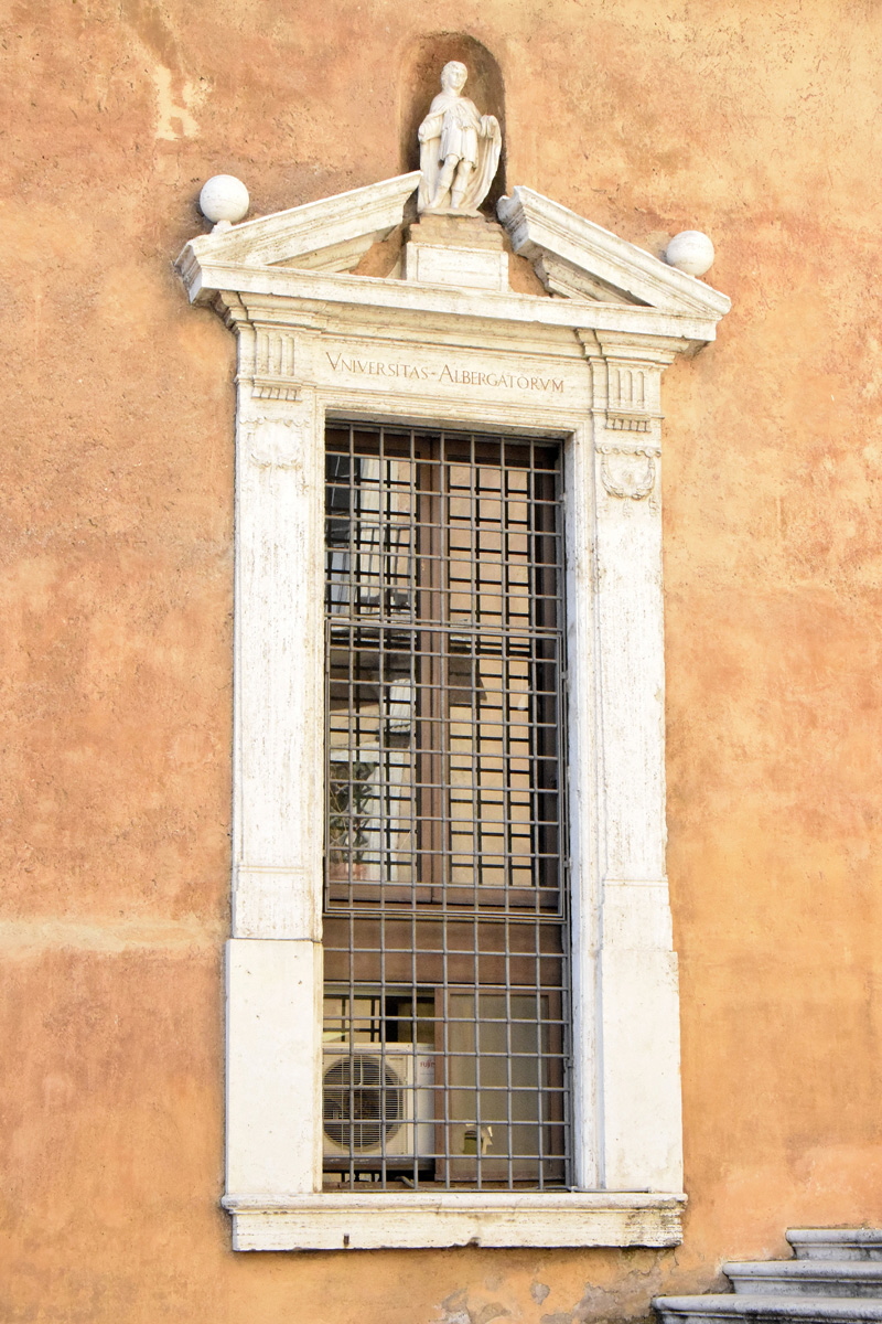 Campidoglio-Scale_del_Vignola (2)