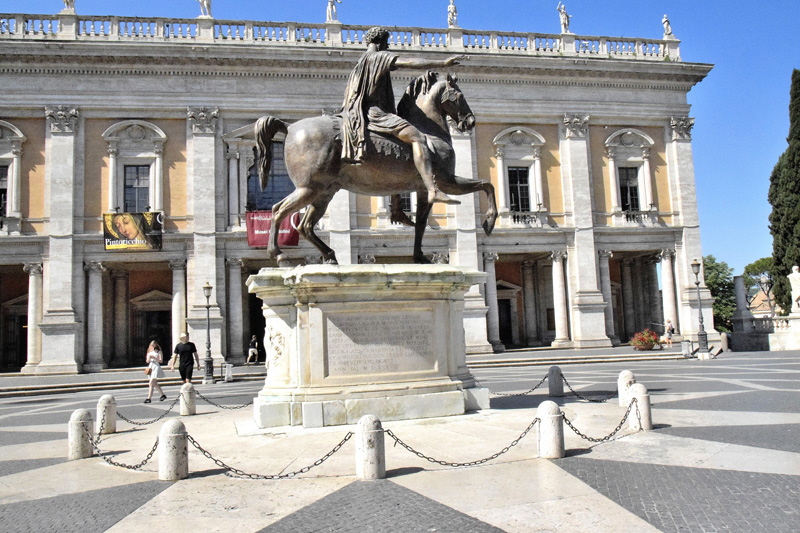 Campidoglio-Staua_di_Marco_Aurelio (3)