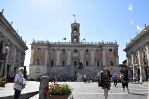 Piazza_del_Campidoglio-Palazzo_dei_Senatori