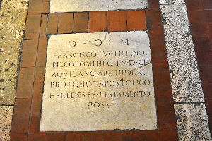 Piazza_della_Consolazione_Chiesa_di_S_Maria-Lapide_di_Francesco_Lucenti-Piccolomini-1525