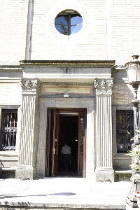 Via_del_Tempio_di_Giove-Palazzo_al_n_5-Portone