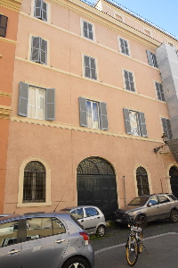 Via_dei_Fienili-Palazzo_al_n_45