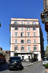 Via dei Fienili-Palazzo_al_n_49 (2)