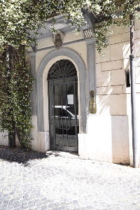 Via dei Fienili-Palazzo_al_n_95-Portone (3)