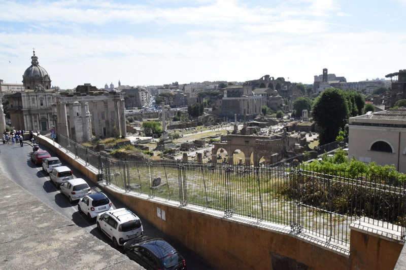 Via_di_Monte_Tarpeo-Foro Romano