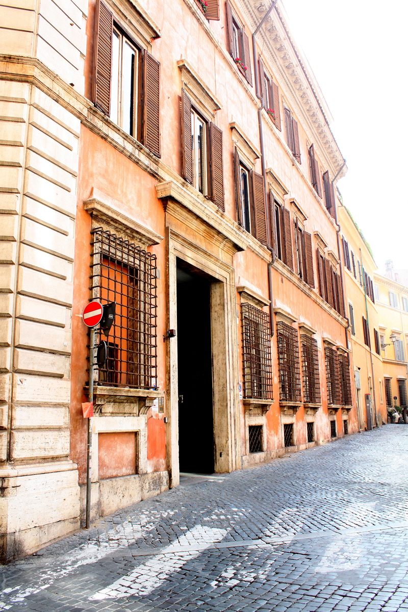 Piazza_Cardelli-Palazzo_Cardelli_al_n_4
