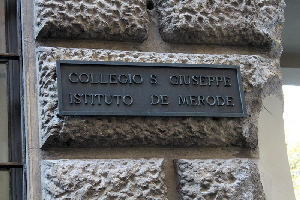 Via_Alibert_Retro_del_De_Merode (2)
