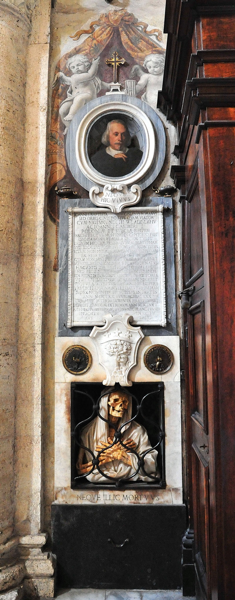Piazza_del_Popolo-Chiesa_di_S_Maria_del_popolo-Monumento_dello_architetto_Giovanni_Battista_Gisleni-1672 (2)