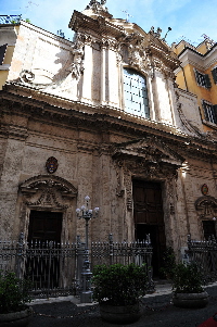 Via_dei_Portoghesi-Chiesa_di_S_Antonio_dei_Portoghesi (2)