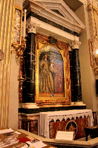 Via_dei_Prefetti-Chiesa_di_S_Nicola_dei_Prefetti-Altare_del_S_Rosario (3)