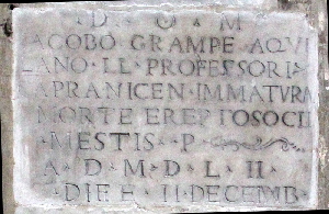 Piazza_Capranica-Chiesa_di_S_Maria_in_Aquiro-Lapide_di_Giacomo Grampe-1552