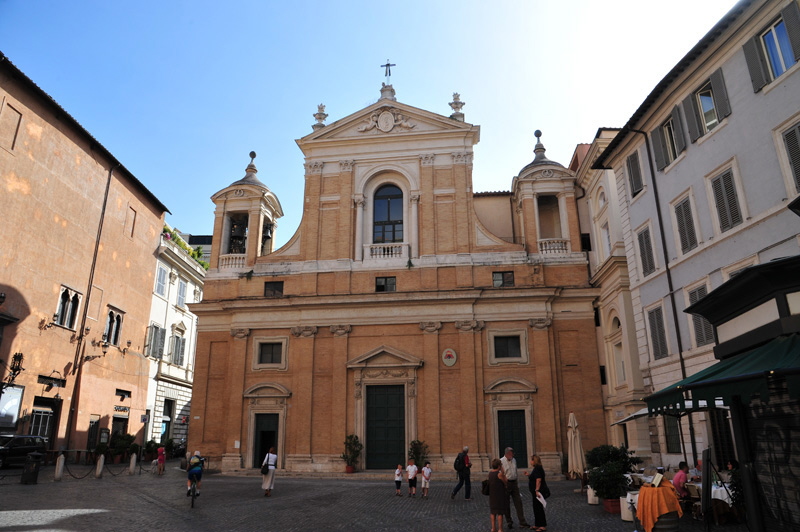 Piazza_Capranica-Chiesa_di_S_Maria_in_Aquiro