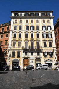 Piazza_Capranica-Palazzo_al_n_95