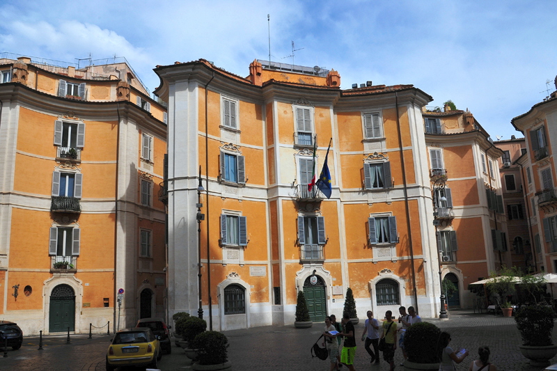 Piazza_S_Ignazio-Case_di_via_del_Burr (2)