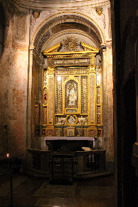 Piazza_della_Maddalena-Chiesa_omonima-Cappella_delle_Reliquie (2)
