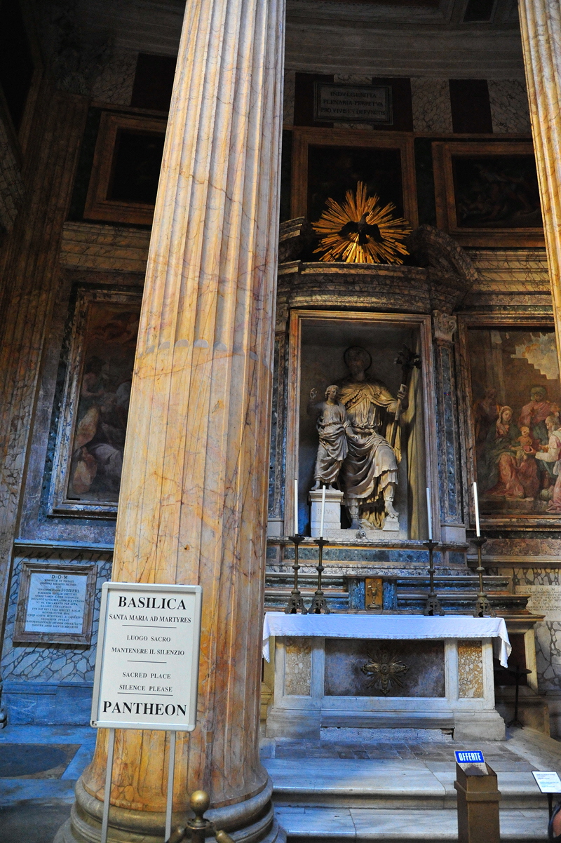 Piazza_della_Rotonda-Pantheon-Cappella_di_S_Giuseppe