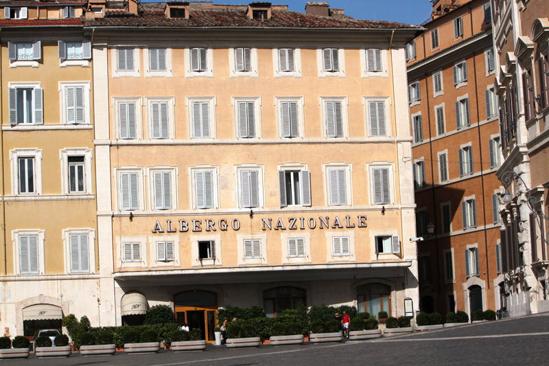 Piazza_di_Montecitorio-Albergo_Nazionale (3)