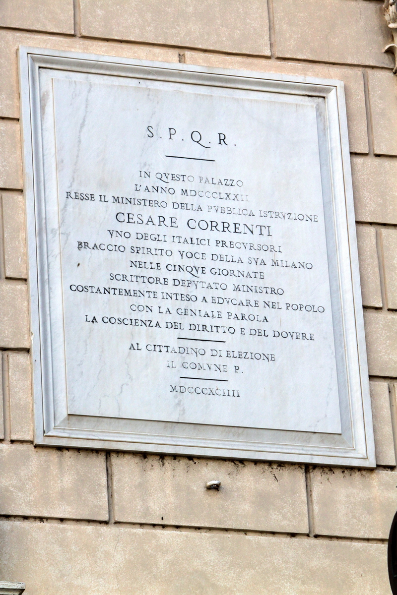 Piazza_di_Montecitorio-Lapide_di_Cesare_Correnti-1894