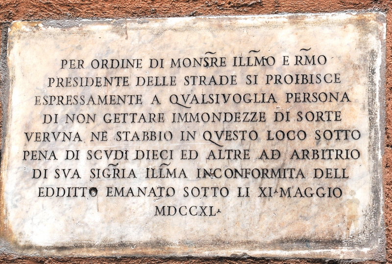 Via_del_Collegio_Capranica-Lapide_di_Monsignor_delle_Strade_al_n_38-1740 (2)