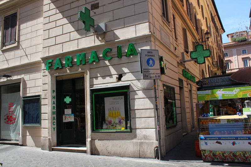 Via_del_Gambero_angolo_via_della_Vite-Farmacia_Meli