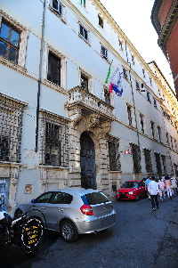 Via_del_Pozzetto-Palazzo_Tonti_ex_Collegio_Nazzarenoi